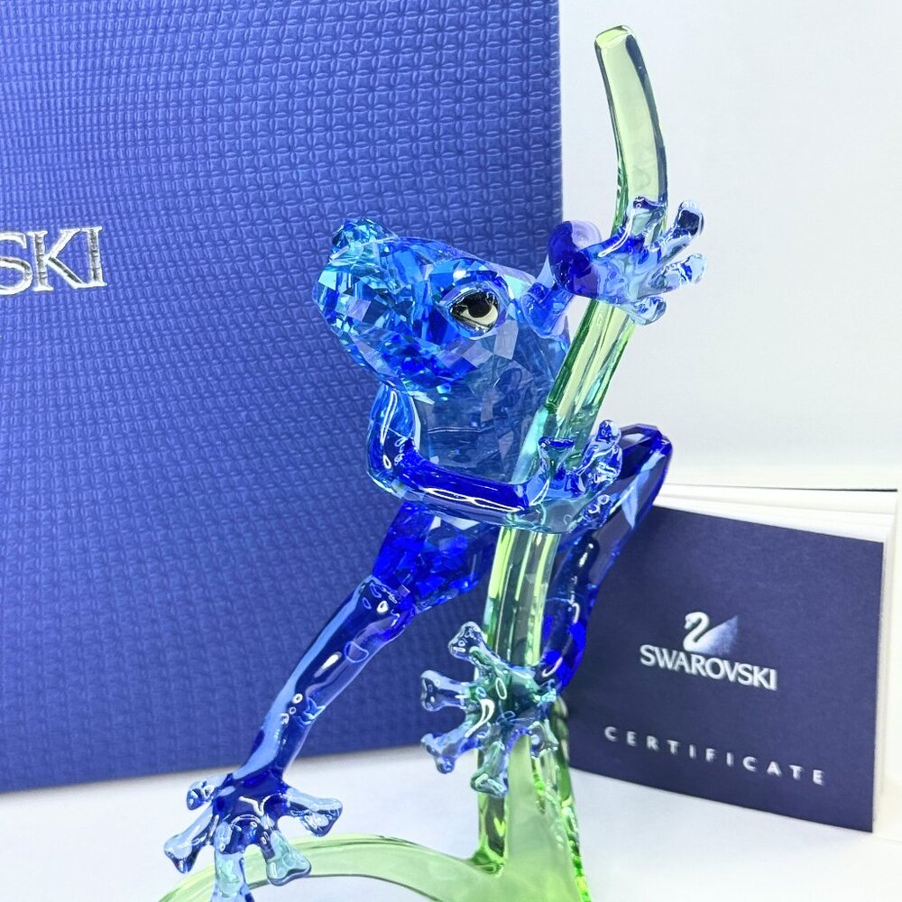Swarovski crystal Paradise animals-Frog on branch 5239716 Mint in box S198